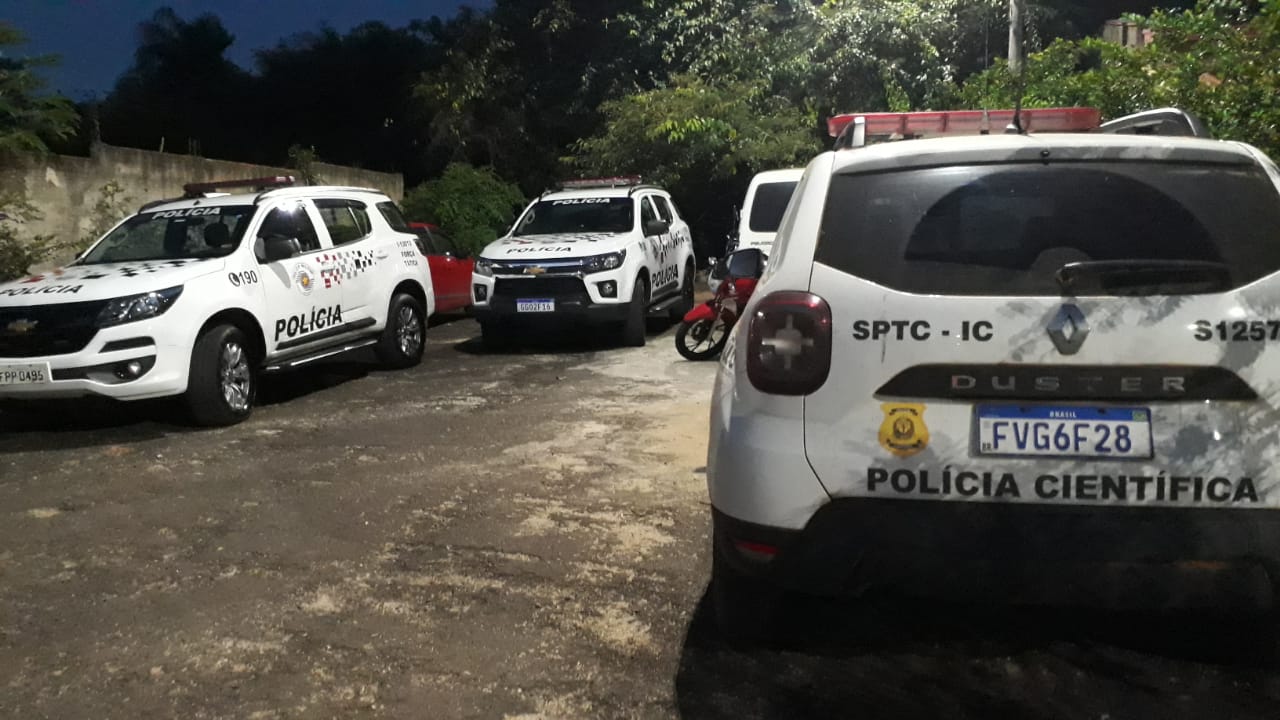Foto 2 de 3 — Maconha: PM apreende grande quantidade no bairro Maria Luiza